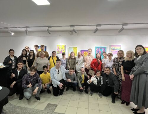 У Львові відкрили виставку «МРІЇ НА КІНЧИКУ ПЕНЗЛЯ» вихованців «Простору можливостей святого Антонія»